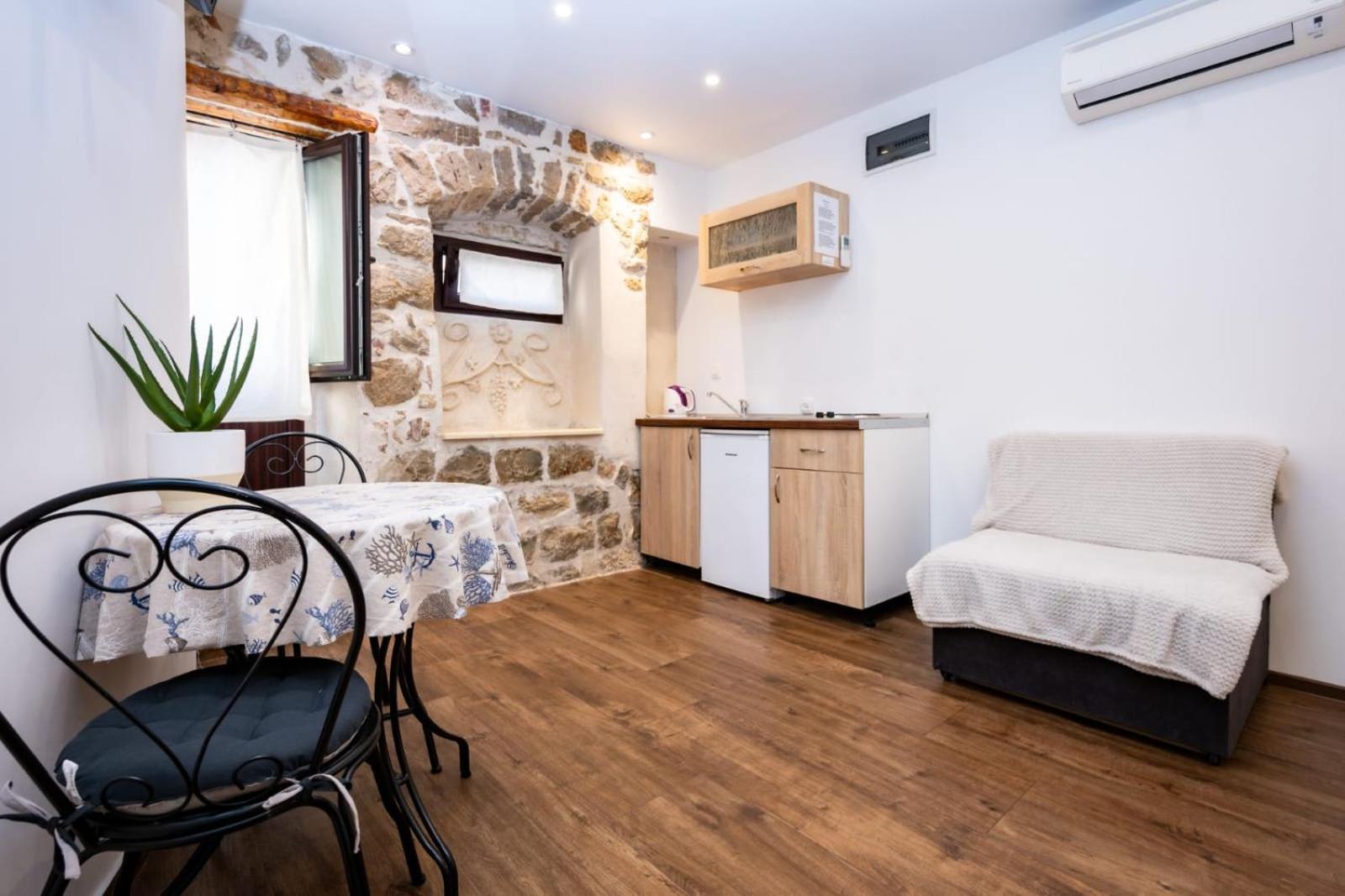New Rustic Apartments Tonko Split Dış mekan fotoğraf